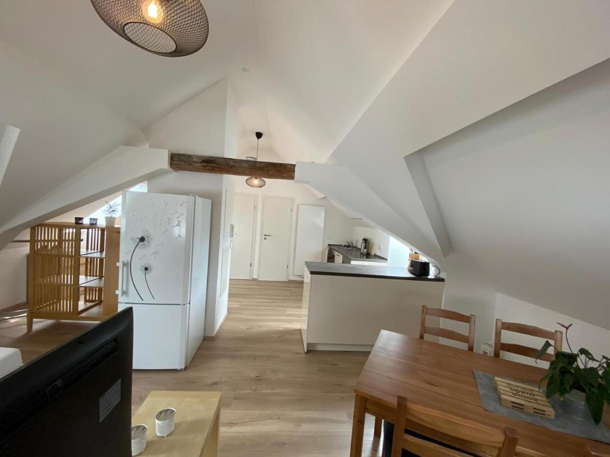 Helle 2 Zi. Wohnung Naehe Flughafen Muenchen Haimhausen  Exterior foto